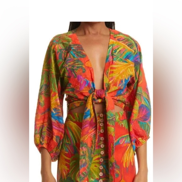 FARM Rio Tops - Farm Rio Hawaiian front tied shirt
